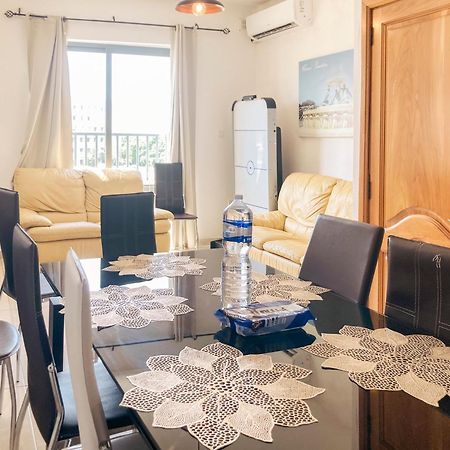 Xl Central Home - Sleeps 10 People Pietà Zewnętrze zdjęcie