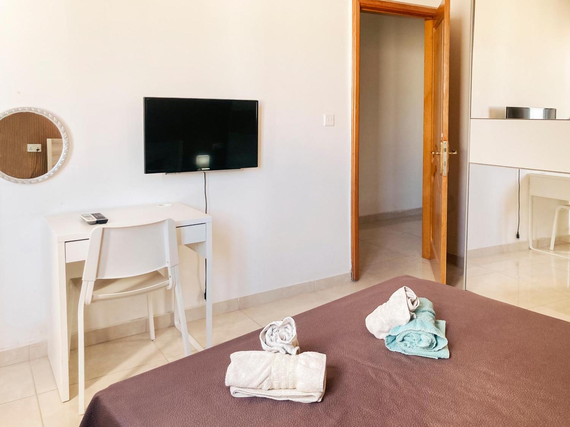Xl Central Home - Sleeps 10 People Pietà Zewnętrze zdjęcie