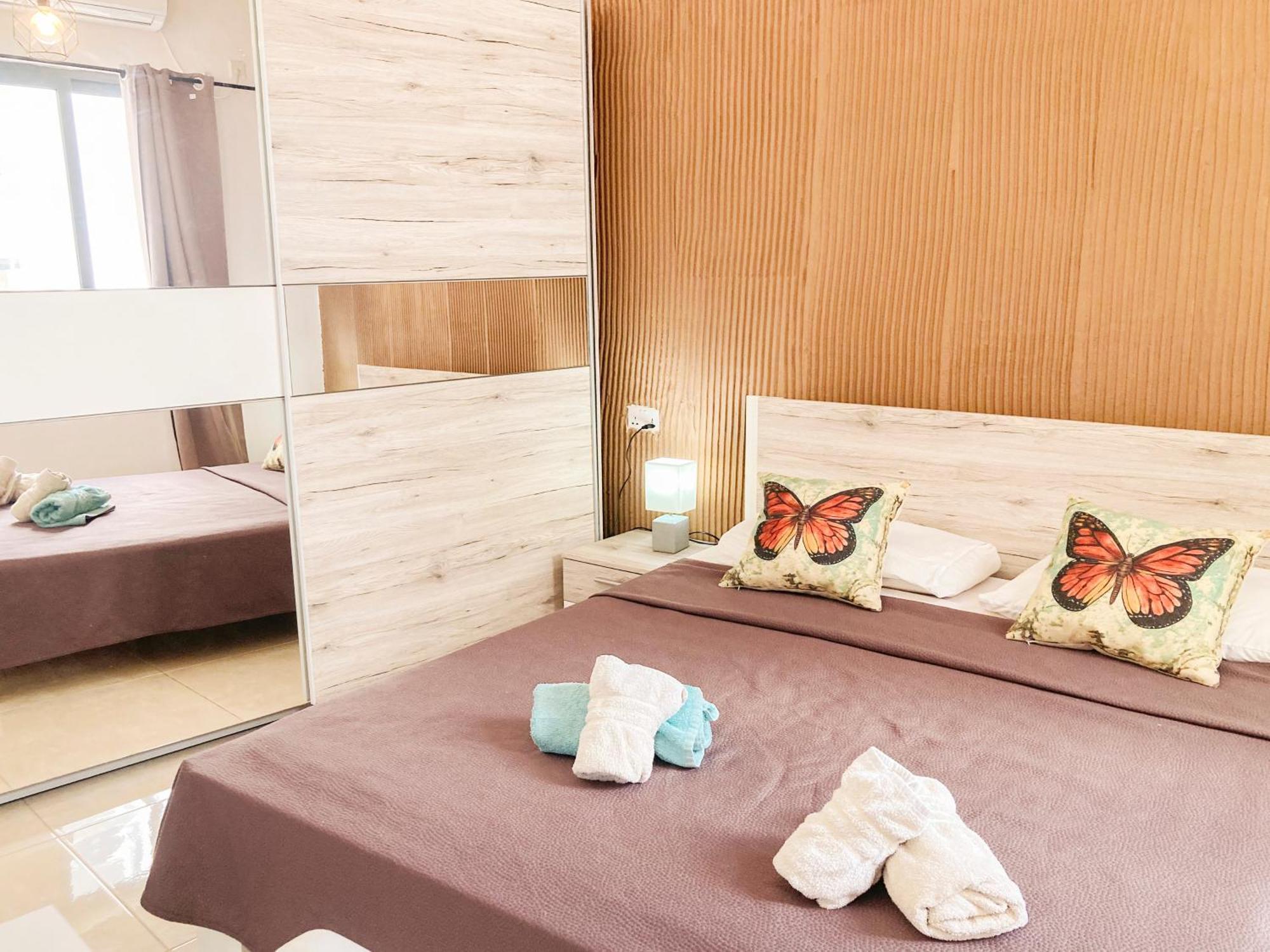 Xl Central Home - Sleeps 10 People Pietà Zewnętrze zdjęcie