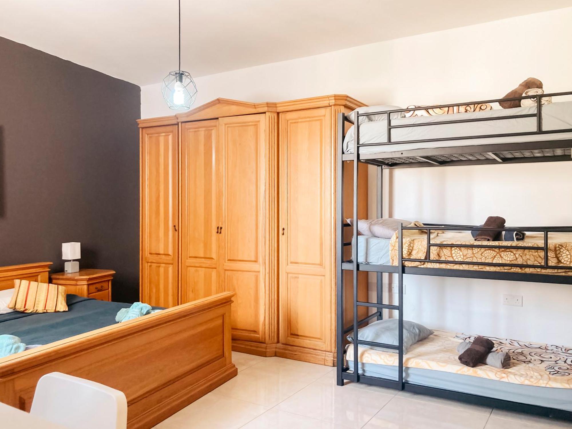 Xl Central Home - Sleeps 10 People Pietà Zewnętrze zdjęcie