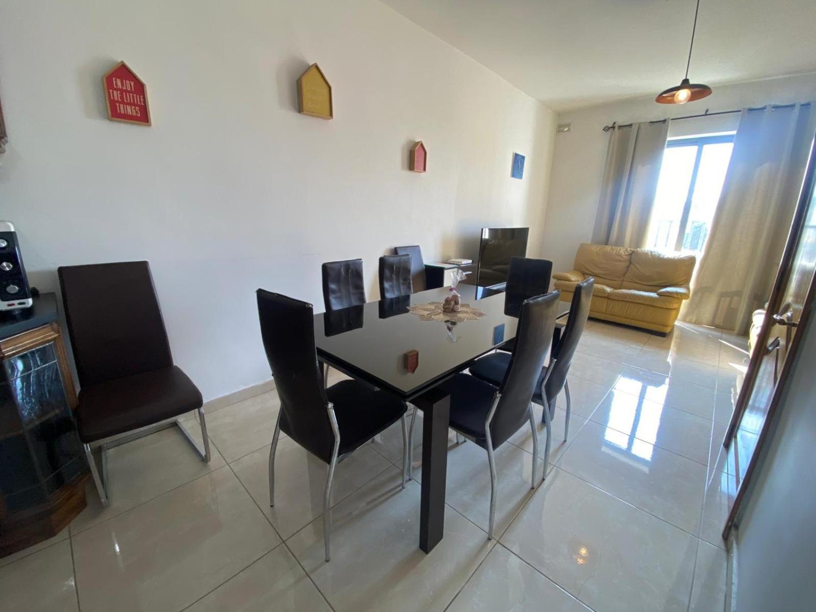 Xl Central Home - Sleeps 10 People Pietà Zewnętrze zdjęcie